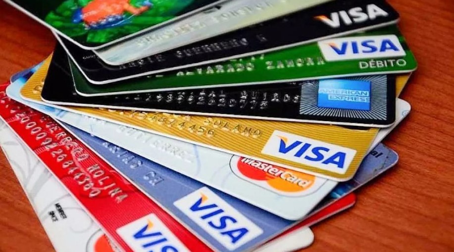 Tarjetas de crédito para reportados: opciones reales si estás en Datacrédito