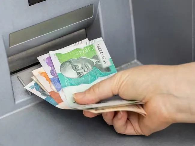 ¿Cómo conseguir dinero para pagar una deuda urgente en Colombia?